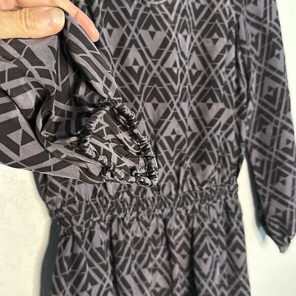 Rebecca Taylor 100% Silk Geo Dress Long Sleeve Gray Cut Out Preppy Goth Vacation - Picture 4 of 9